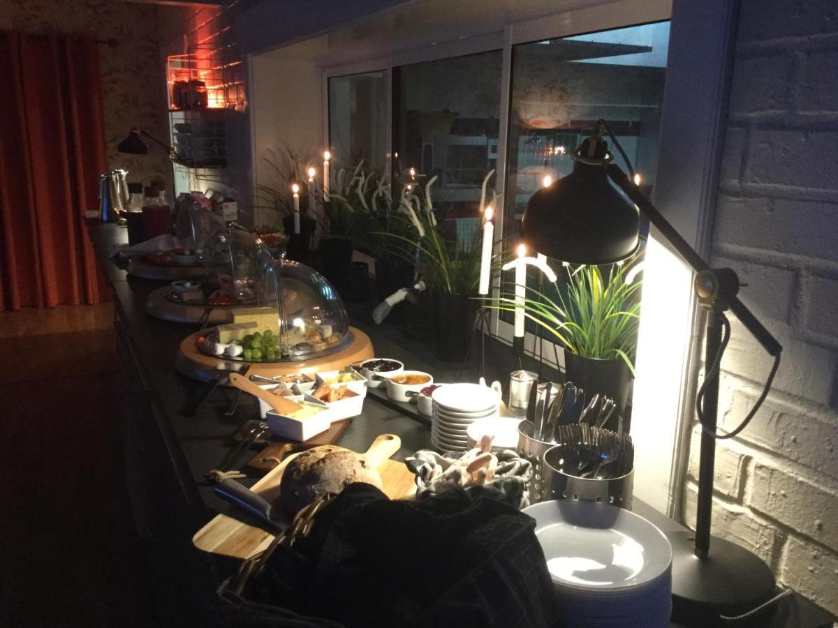 Rättvik Bed And Breakfast Fyra Haestar מראה חיצוני תמונה