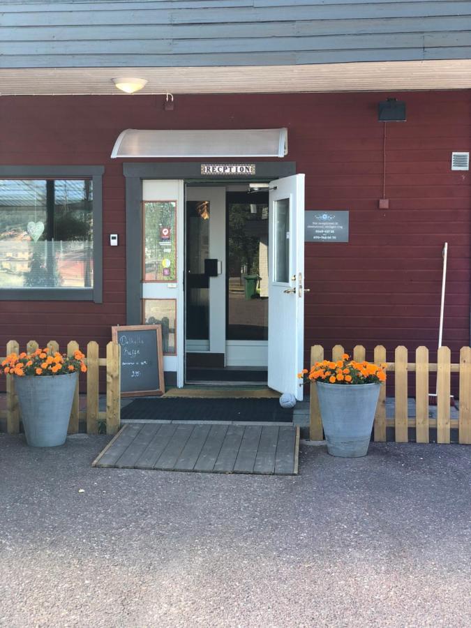 Rättvik Bed And Breakfast Fyra Haestar מראה חיצוני תמונה